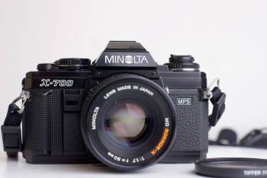 minolta x700